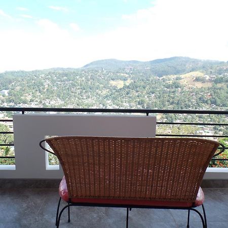 Kandyan Bluestar Villa Extérieur photo