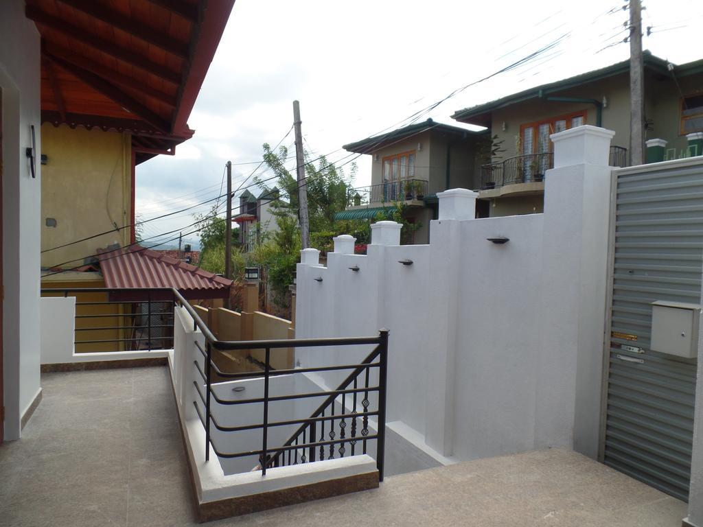 Kandyan Bluestar Villa Extérieur photo