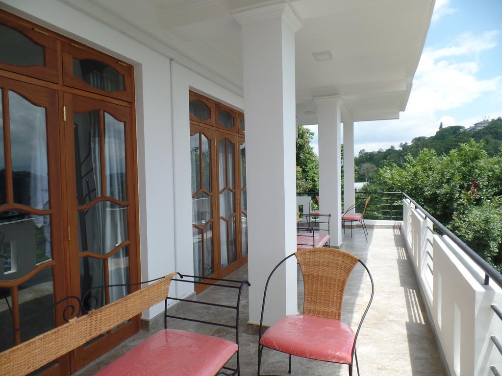 Kandyan Bluestar Villa Extérieur photo
