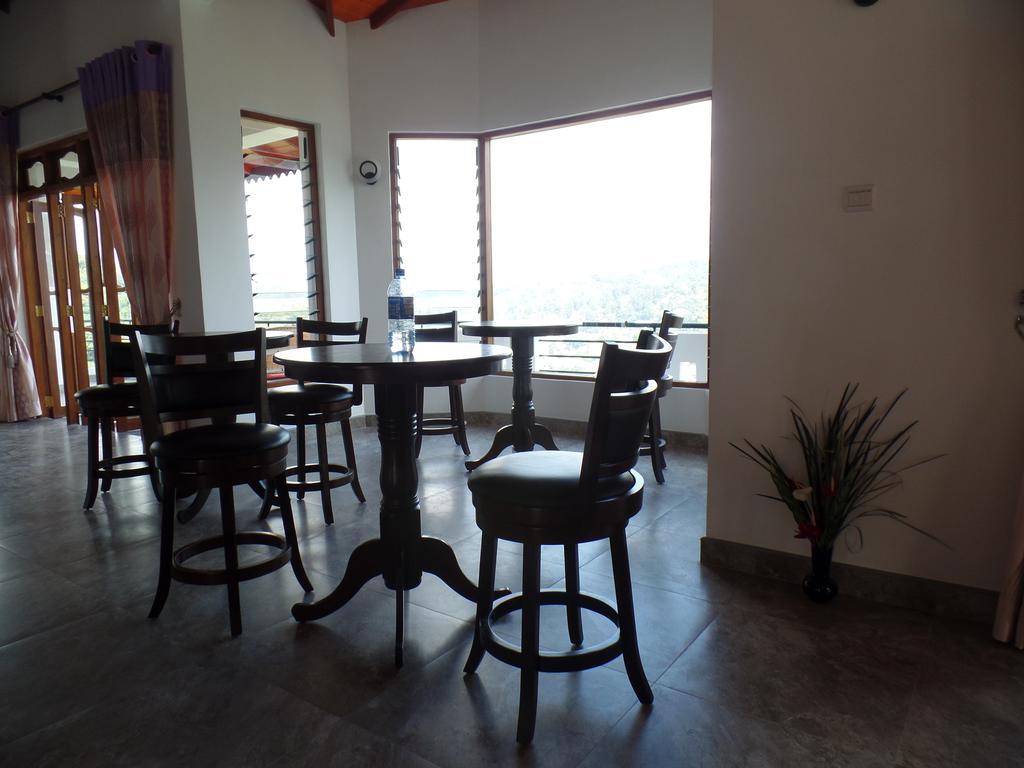 Kandyan Bluestar Villa Extérieur photo