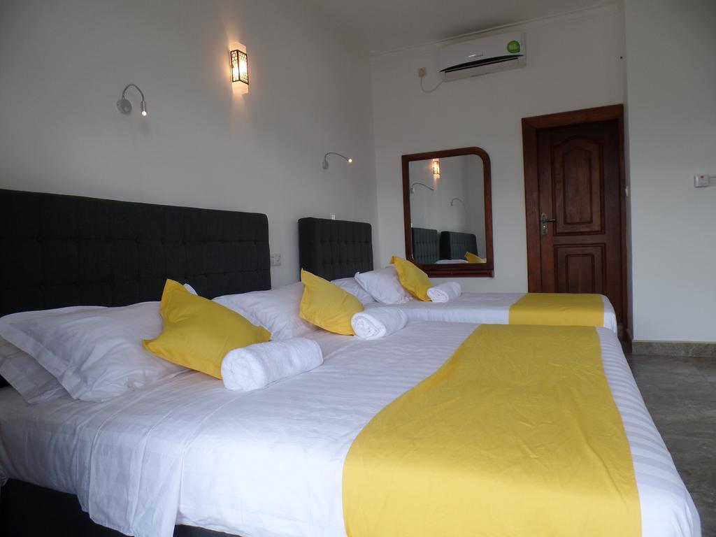 Kandyan Bluestar Villa Chambre photo