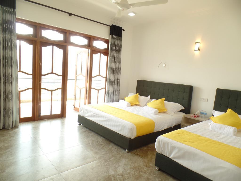 Kandyan Bluestar Villa Chambre photo