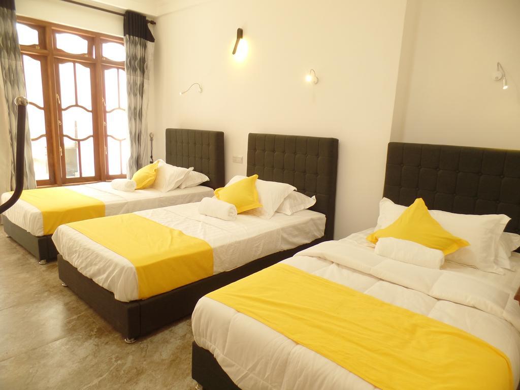 Kandyan Bluestar Villa Chambre photo